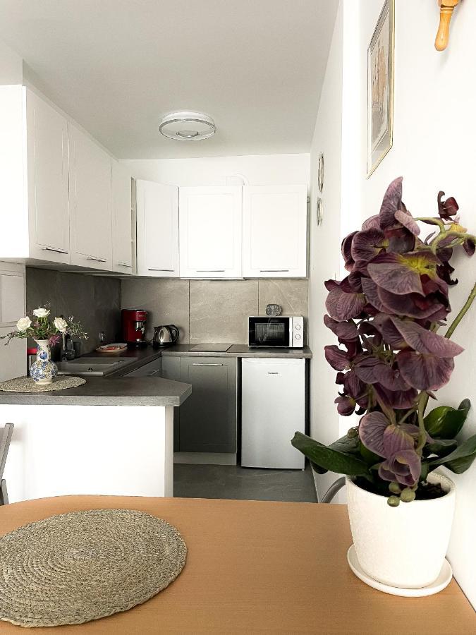 Apartamentyprzymorzu Marytka W Centrum Blisko Morza Kołobrzeg Exterior foto